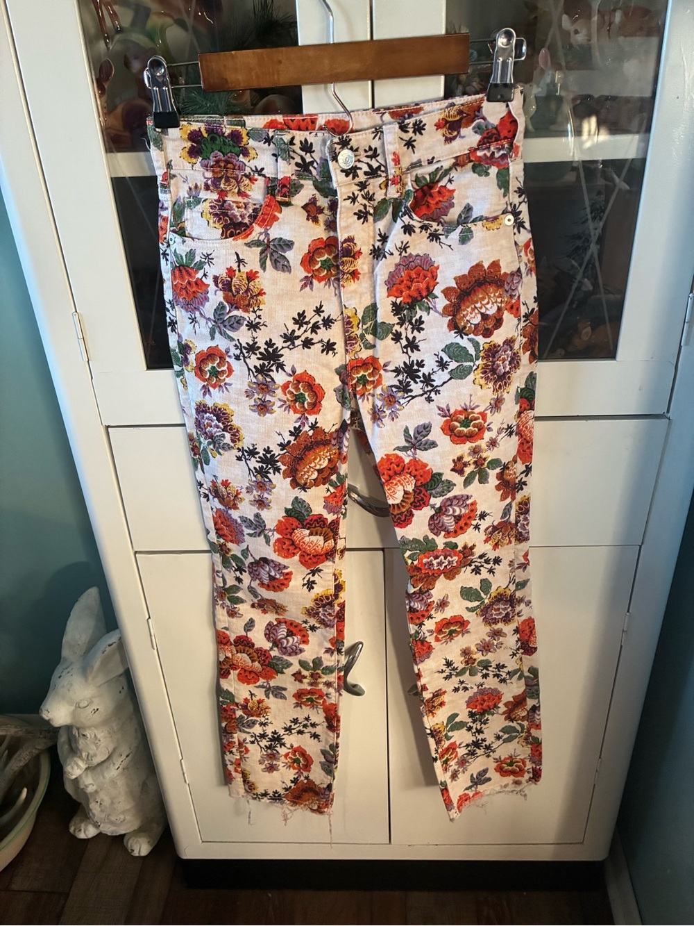 Anthropologie Pilcro sz 25 Cream Floral Skinny Jeans raw hem like new
